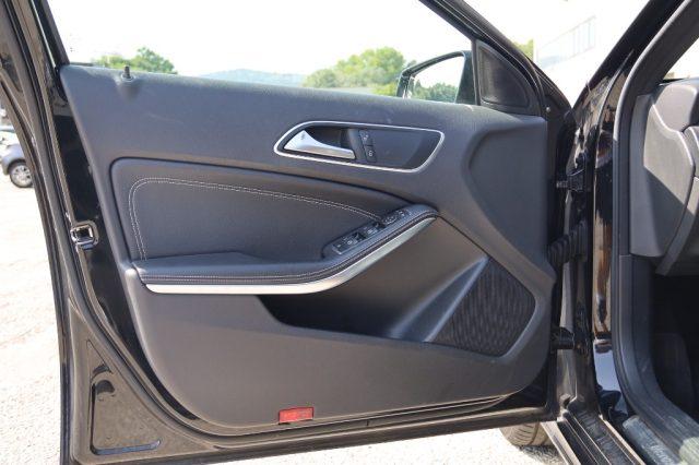 MERCEDES-BENZ A 180 CDI Dark Night Edition Neopatentati