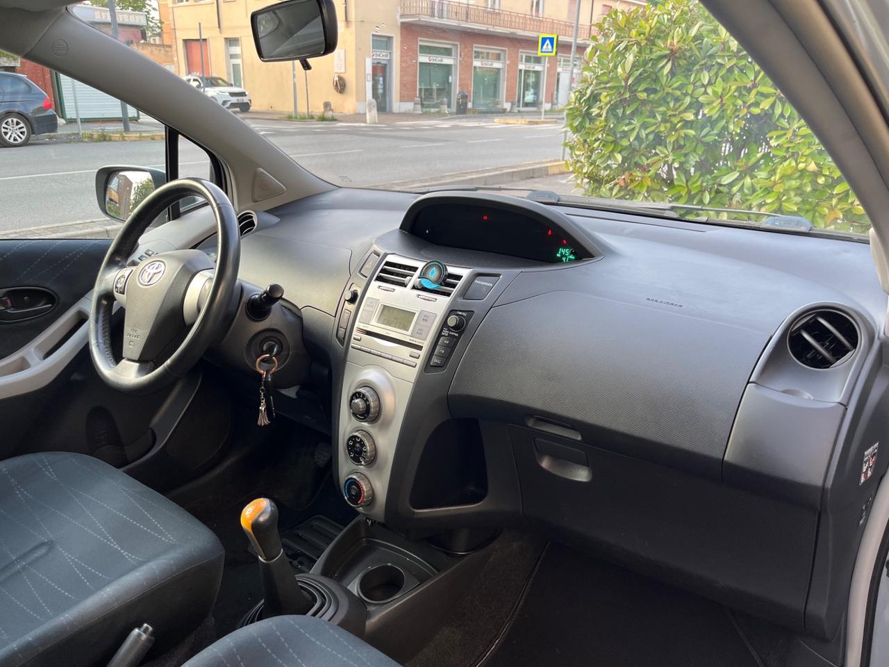 Toyota Yaris 1.4 D-4D 5 porte Sol
