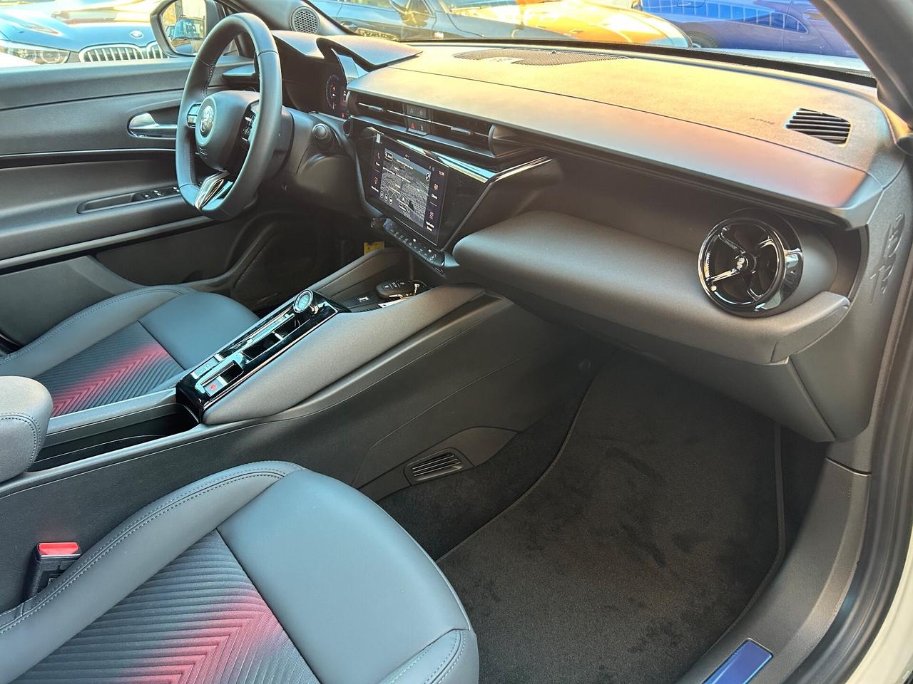 Alfa Romeo Junior 1.2 145 CV Hybrid eDCT6 Ti