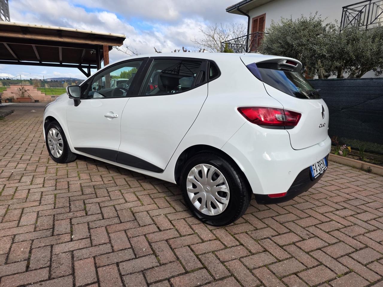 Renault Clio 1.5 dCi 8V 75CV 5 porte Costume National