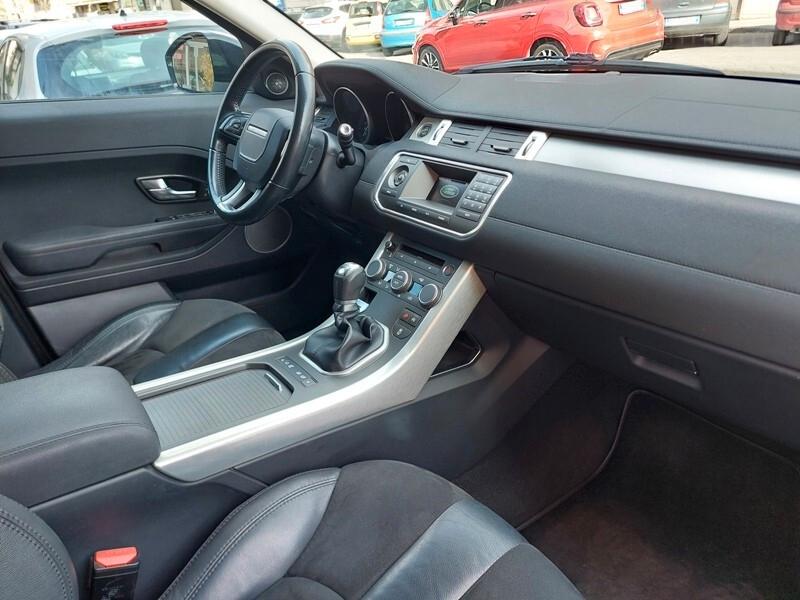 Land Rover Range Rover Evoque 2.2 TD4 150 CV 5p. Pure