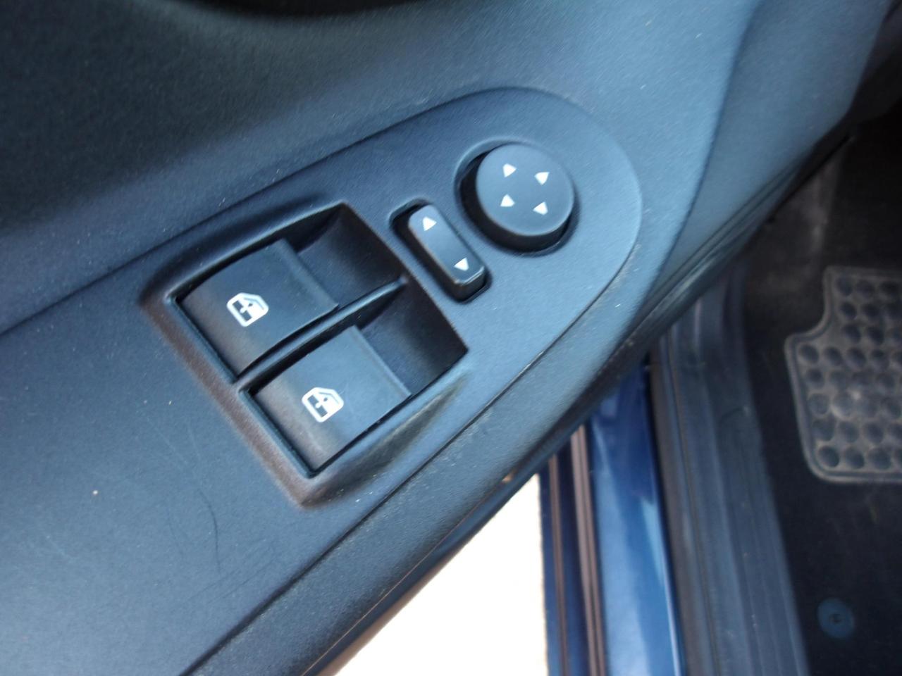 Lancia Ypsilon 5 Porte Ypsilon 1.2 Elefantino Blur 69cv