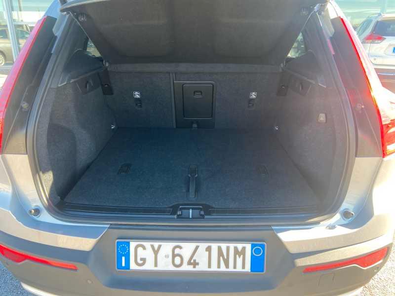 VOLVO XC40 2.0 b3 Core AuTo
