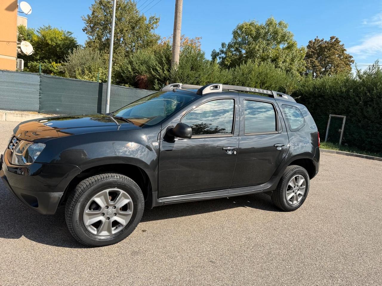 Dacia Duster 1.6 Gpl - NAV. - NEOP. - 12 MESI DI GARANZIA -