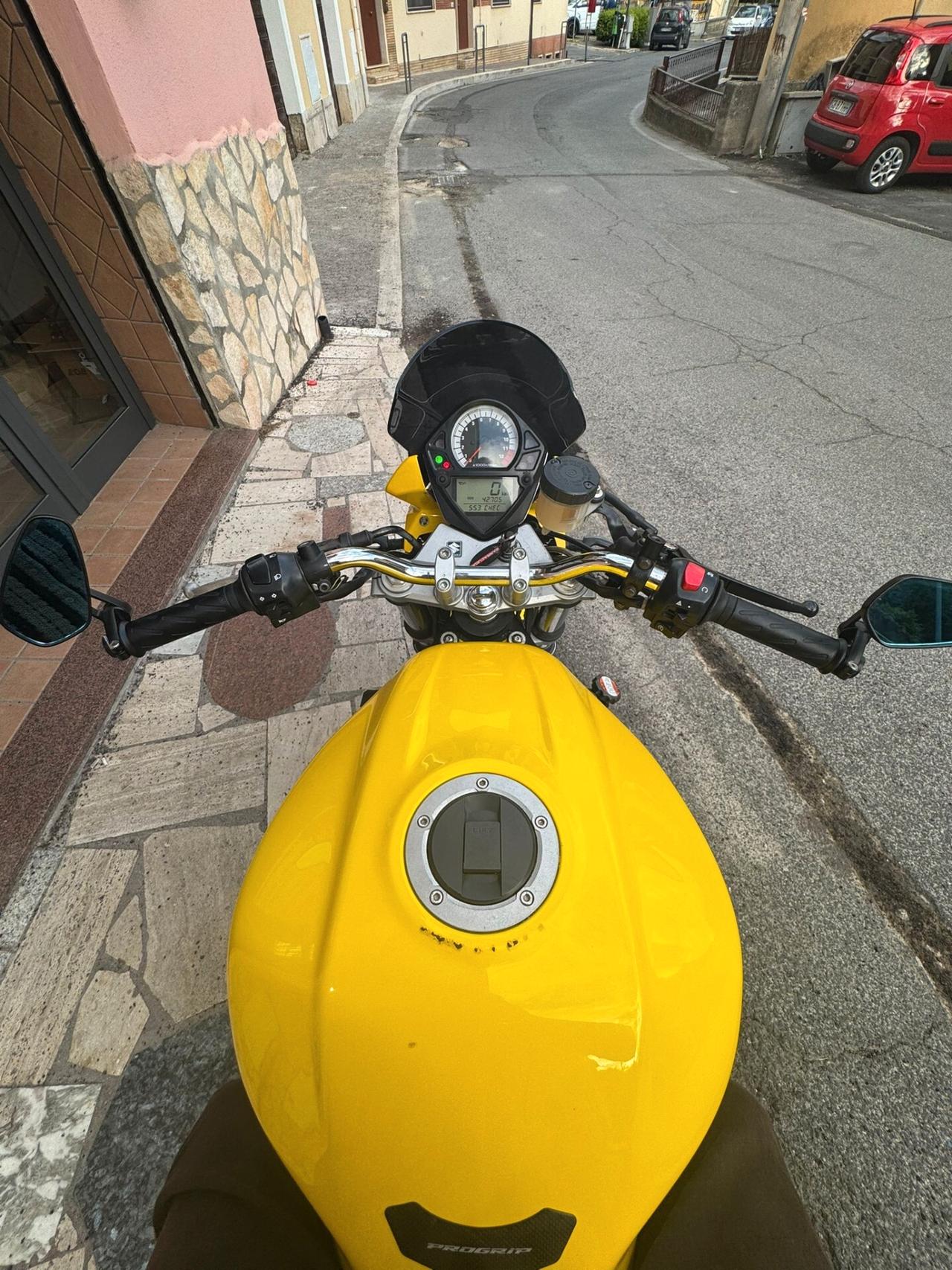 Suzuki SV 650 S 72 CV, DEPOTENZIATA A LIBRETTO, PATENTE A2, OTTIMO STATO