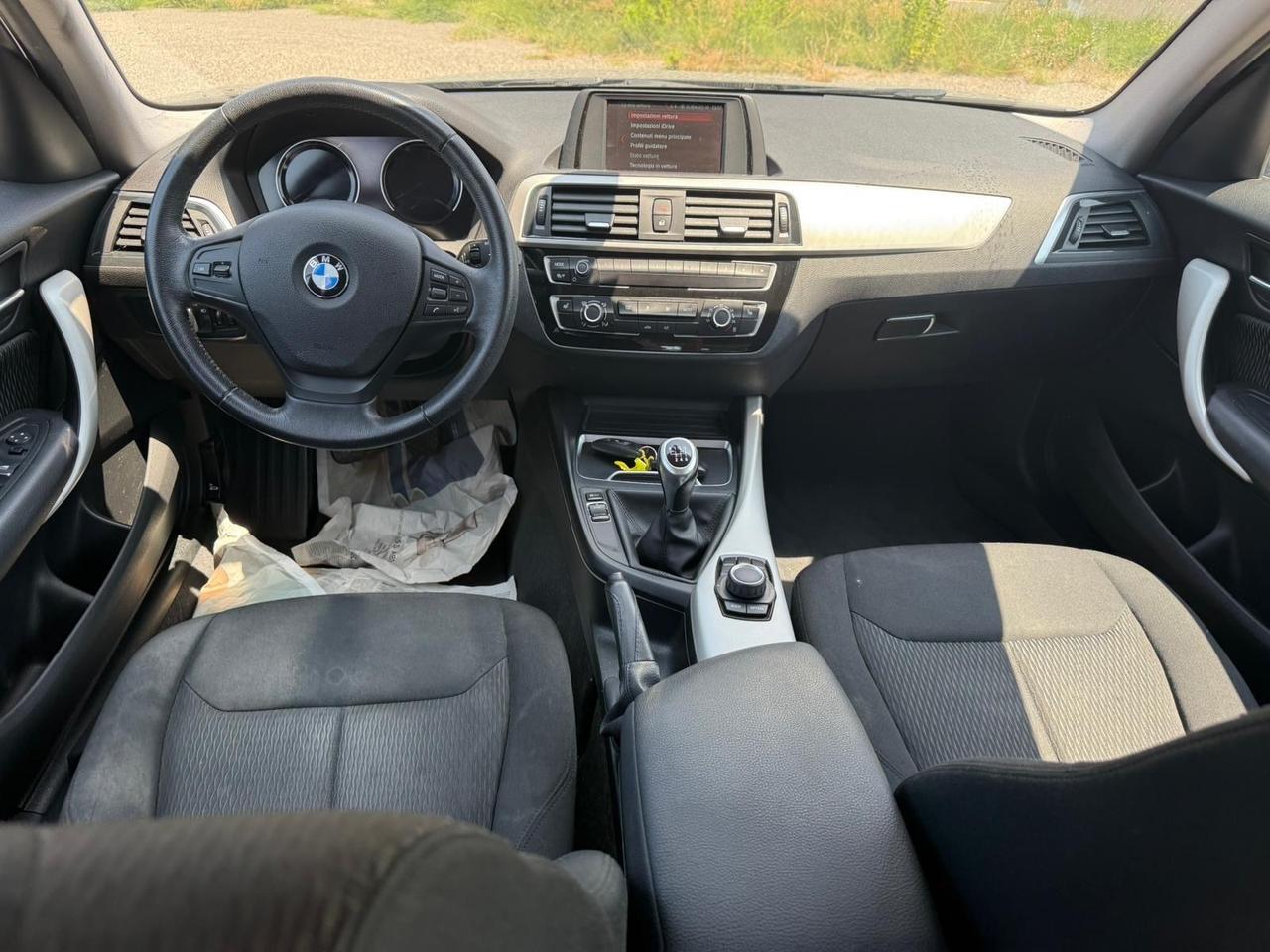 Bmw 118 118i 5p. Urban