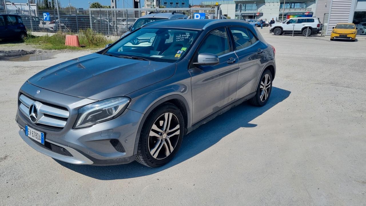 Mercedes-benz GLA 220 CDI Automatic Premium