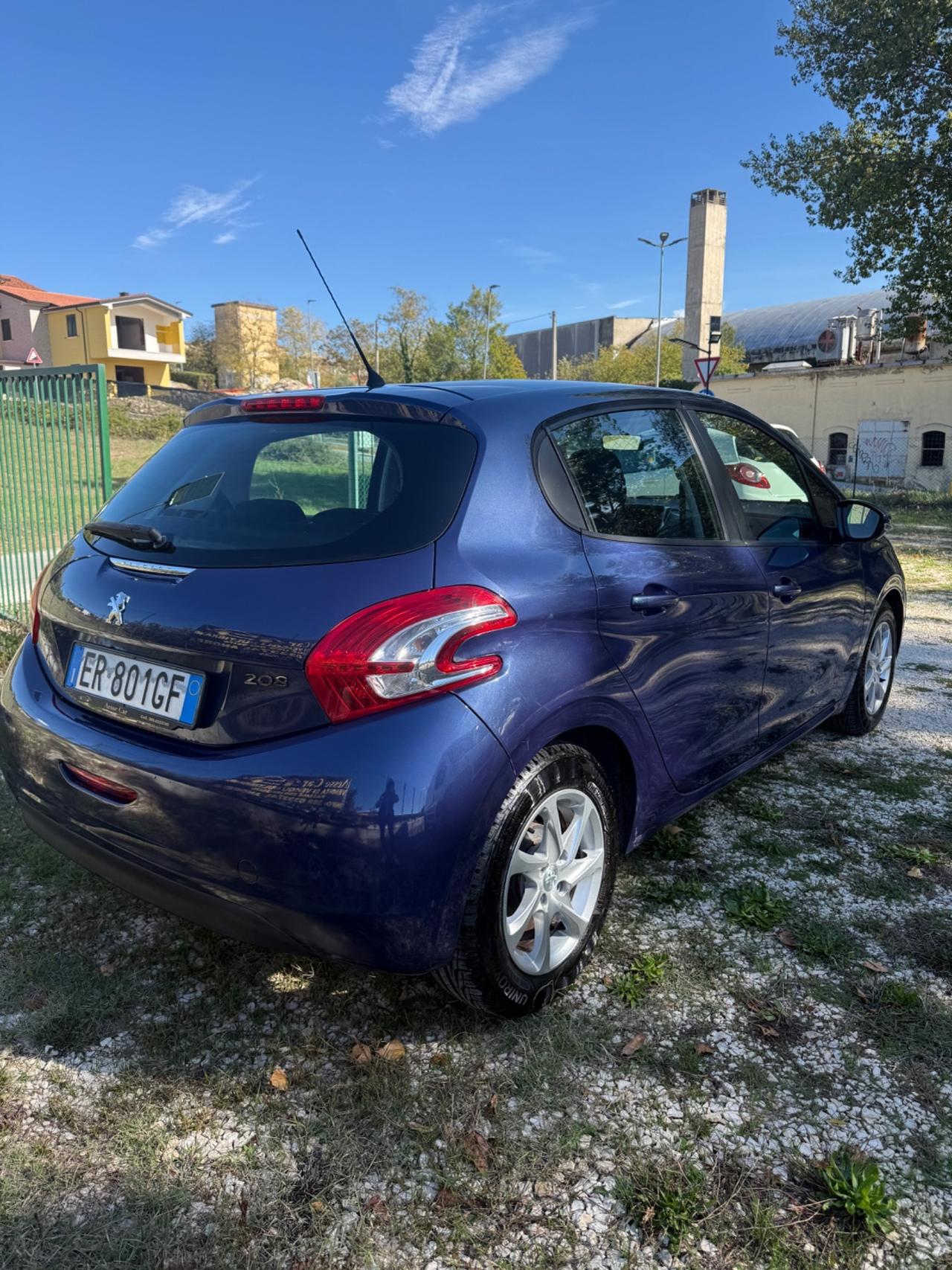 Peugeot 208 1.4 HDi 68 pari al nuovo