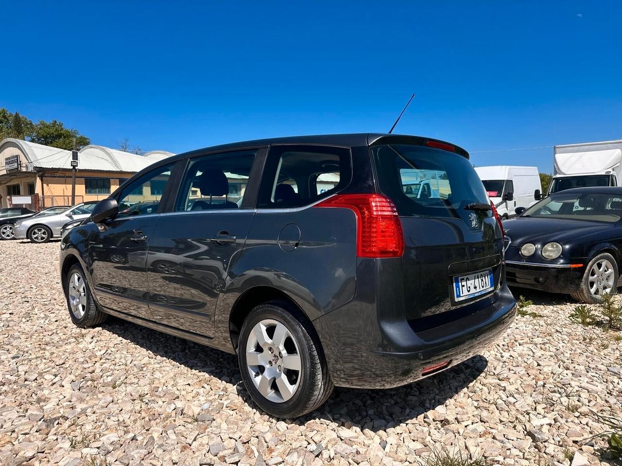 Peugeot 5008 1.6 HDi 112CV Tecno