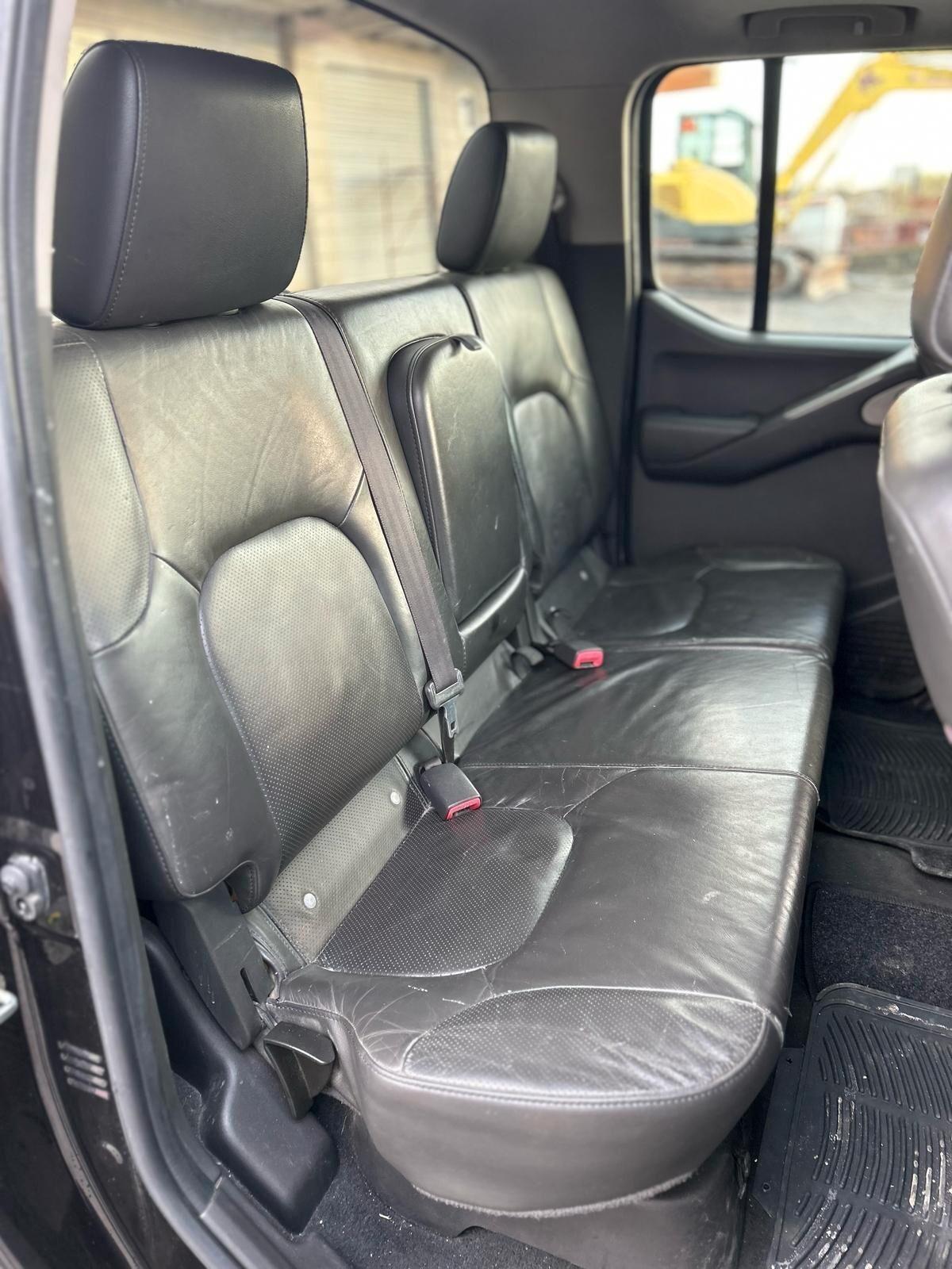Nissan Navara 2.5 dCi 4 porte Double Cab Sport