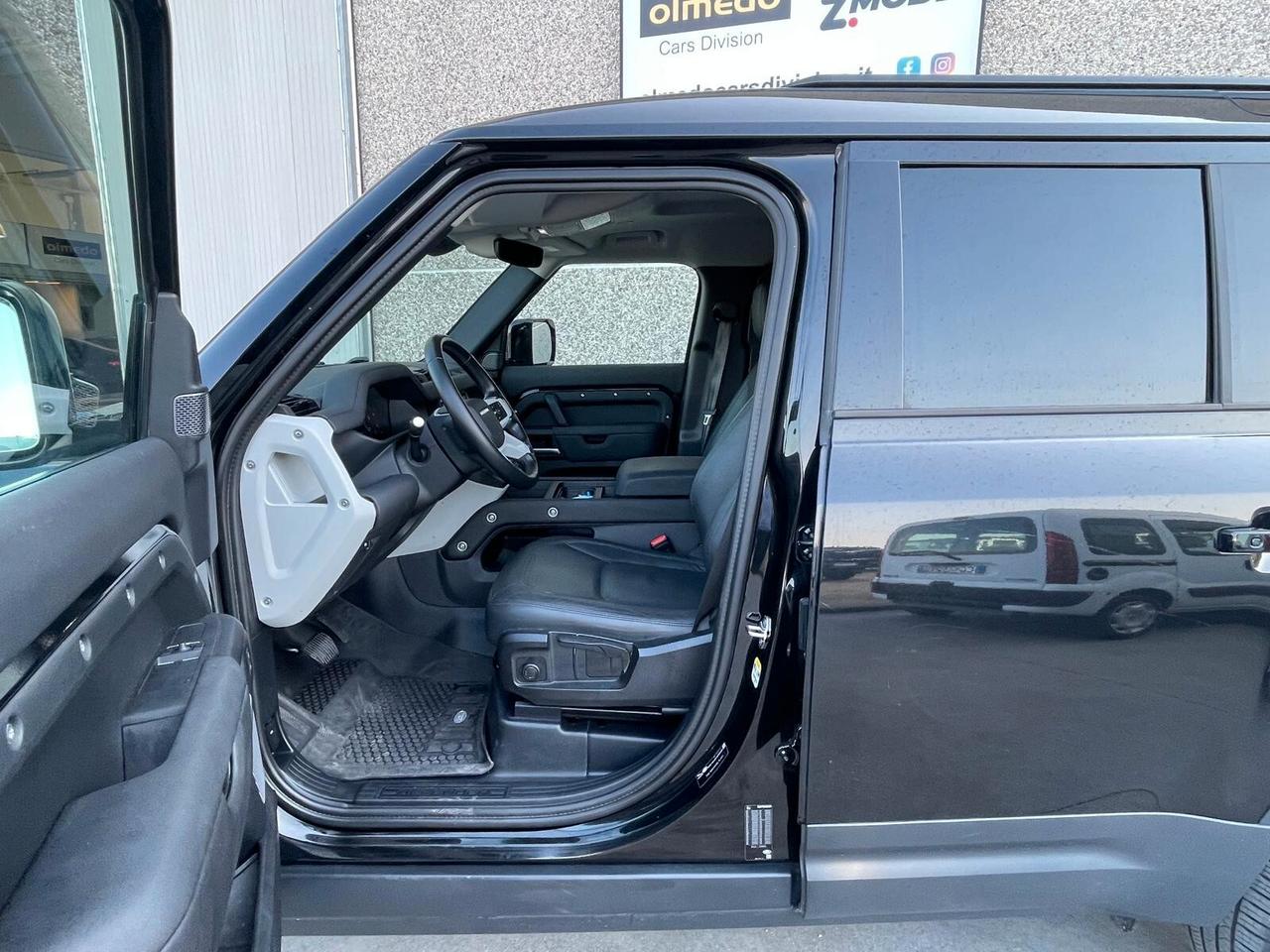 Land Rover Defender 110 3.0D I6 250 CV AWD Auto Hard Top S N1 2 Posti