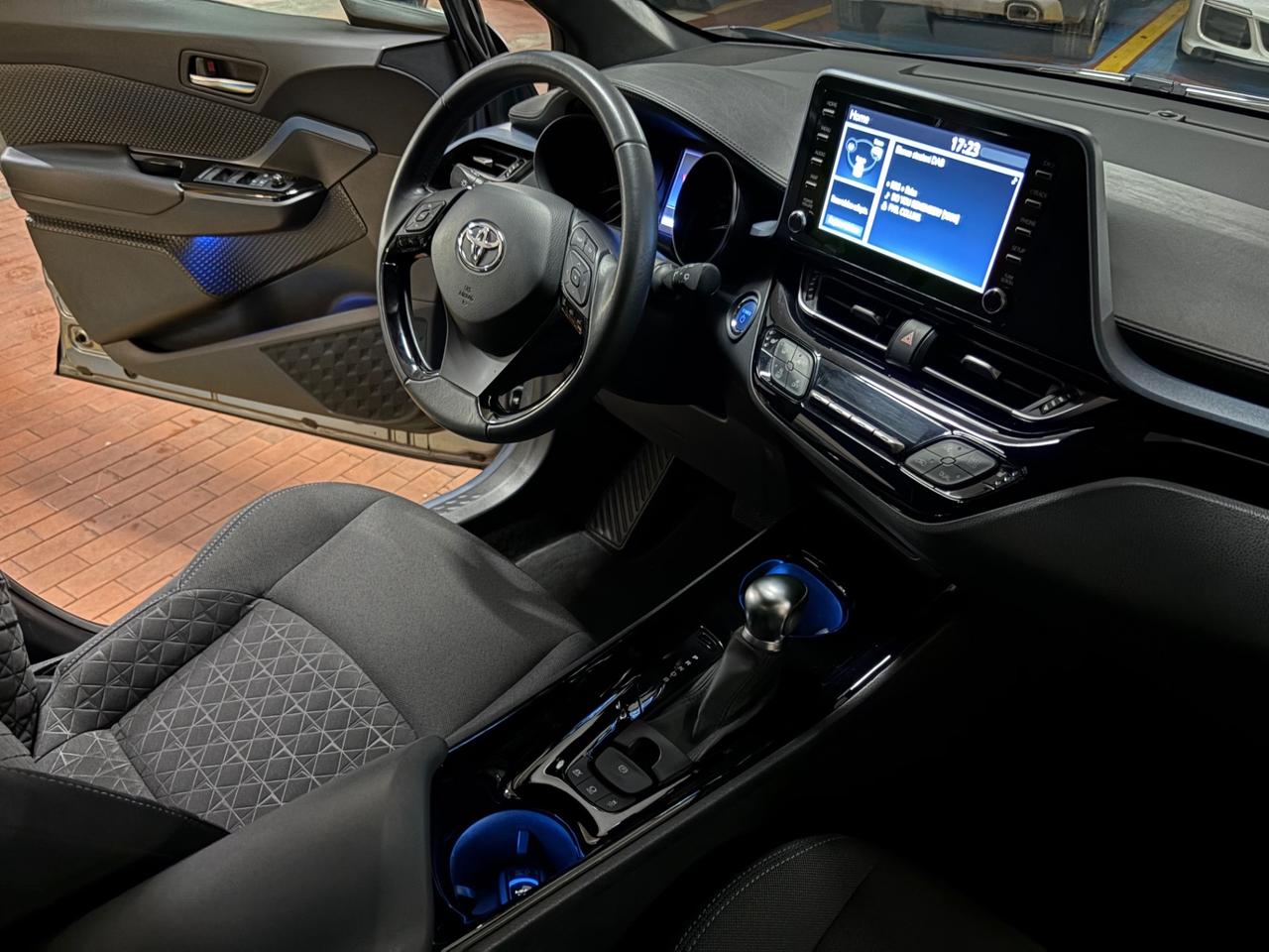 Toyota C-HR 2.0 Hybrid E-CVT Trend