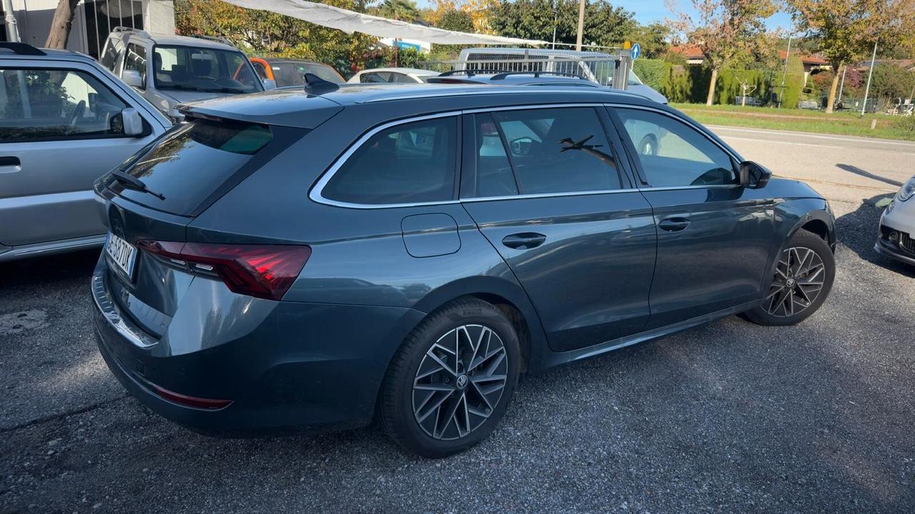 Skoda Octavia 2.0 TDI EVO SCR 150 CV DSG 4x4 Wagon Sportline
