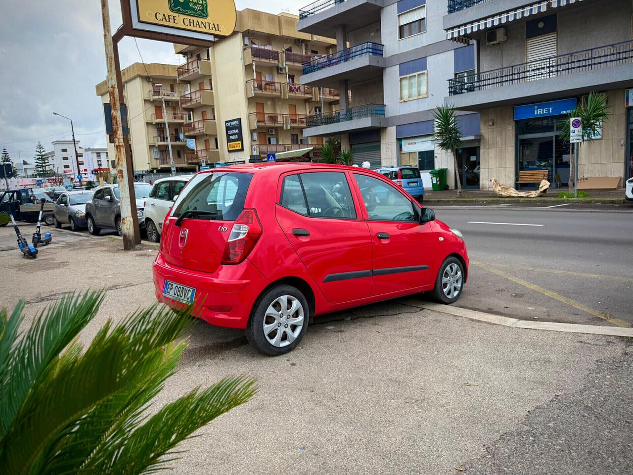 Hyundai i10 1.1 BENZINA - ANNO 2012