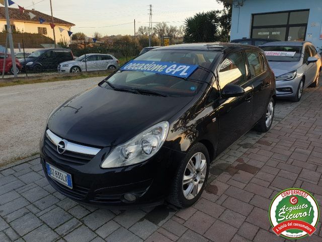 OPEL Corsa 1.2 80CV 5 porte GPL-TECH Club