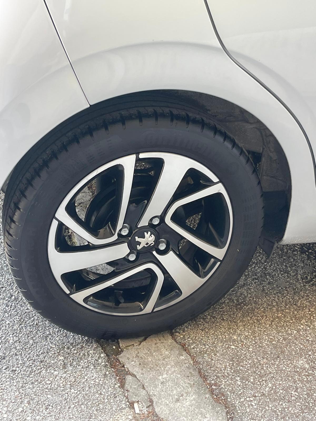 Peugeot 108 VTi 68 5 porte Allure TOP!
