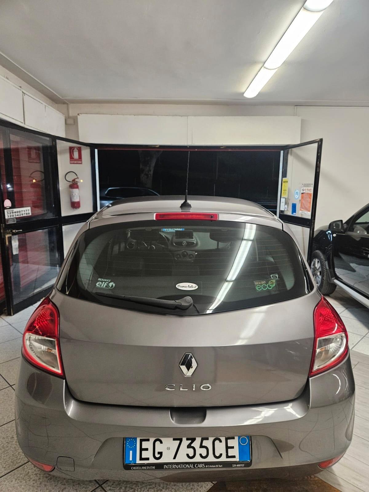 Renault Clio 5p 1.2 benz 2011 NEOPATENTATI