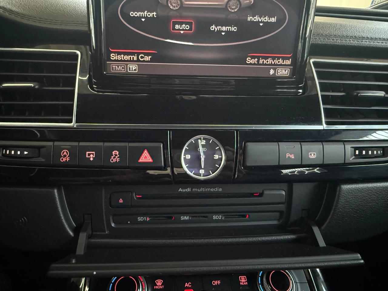 Audi A8 3.0 TDI 250 CV clean diesel quattro tiptronic