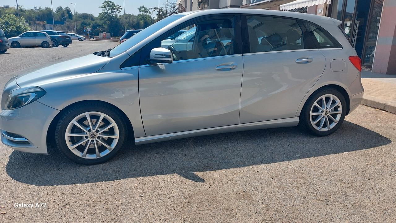 Mercedes-benz B 200 CDI BlueEFFICIENCY Premium