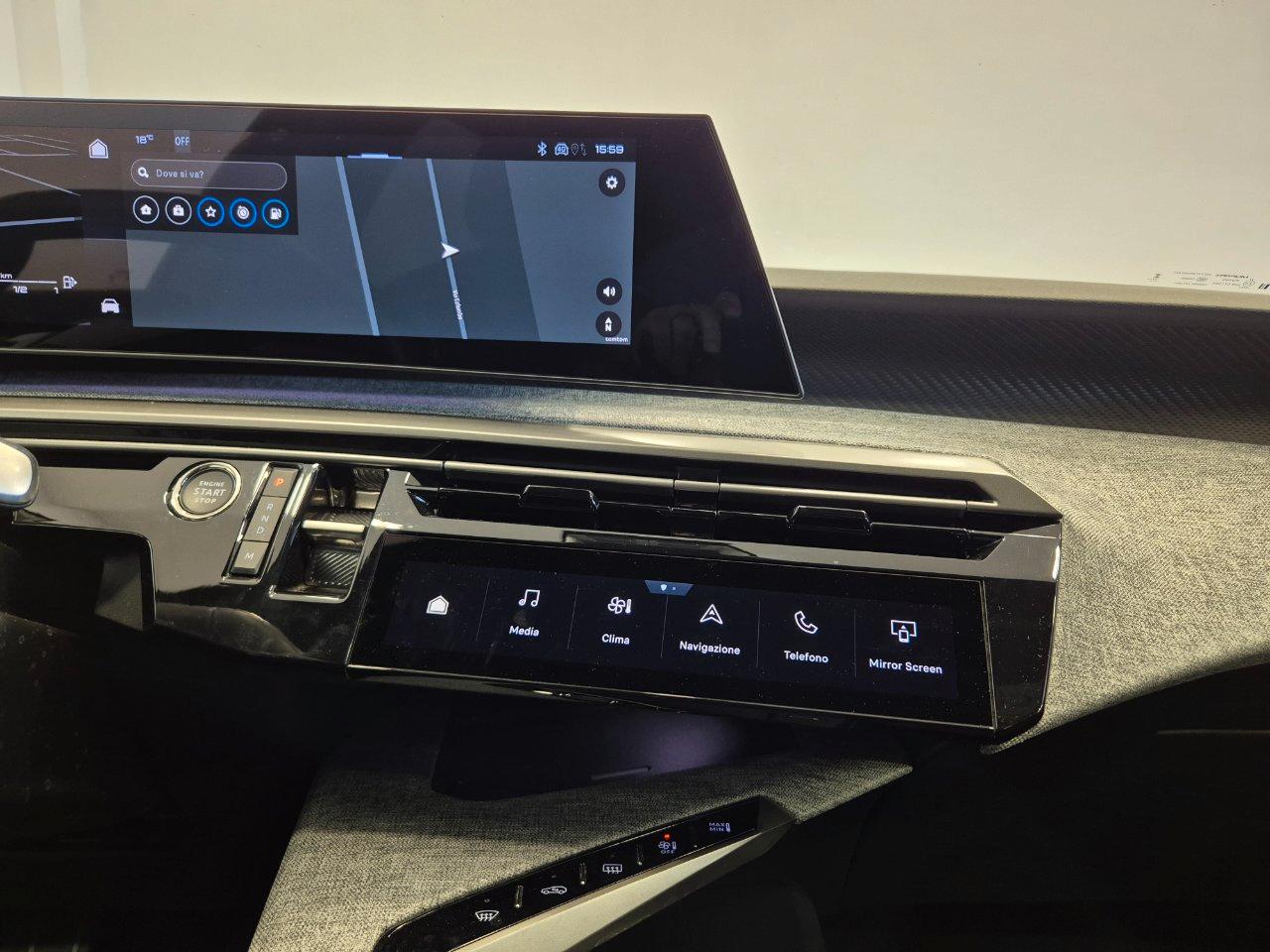 PEUGEOT 3008 Hybrid 145 e-DCS6 Panoramic Pack IN PROMO