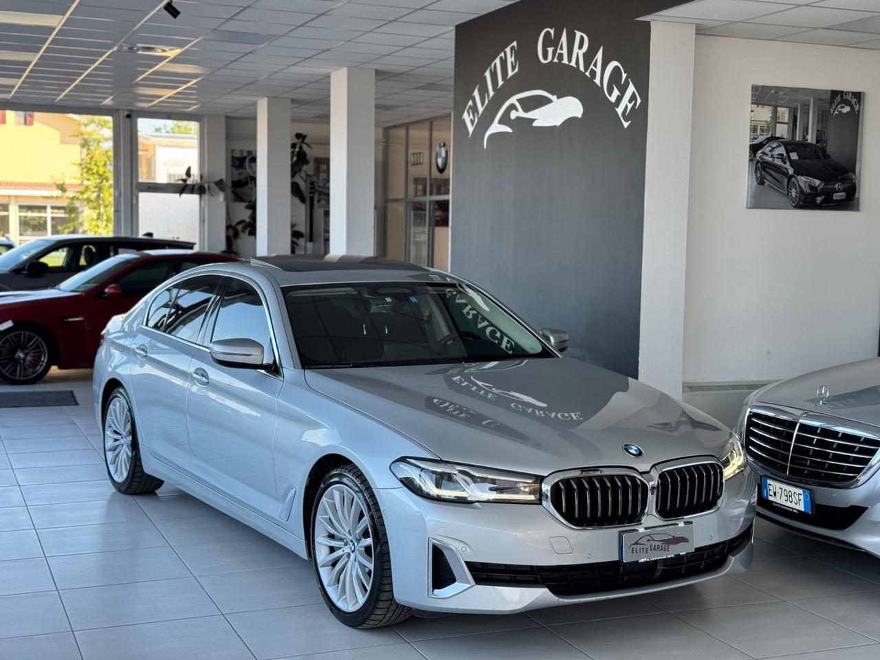 Bmw 530d 48V xDrive Luxury LCI LED TETTO
