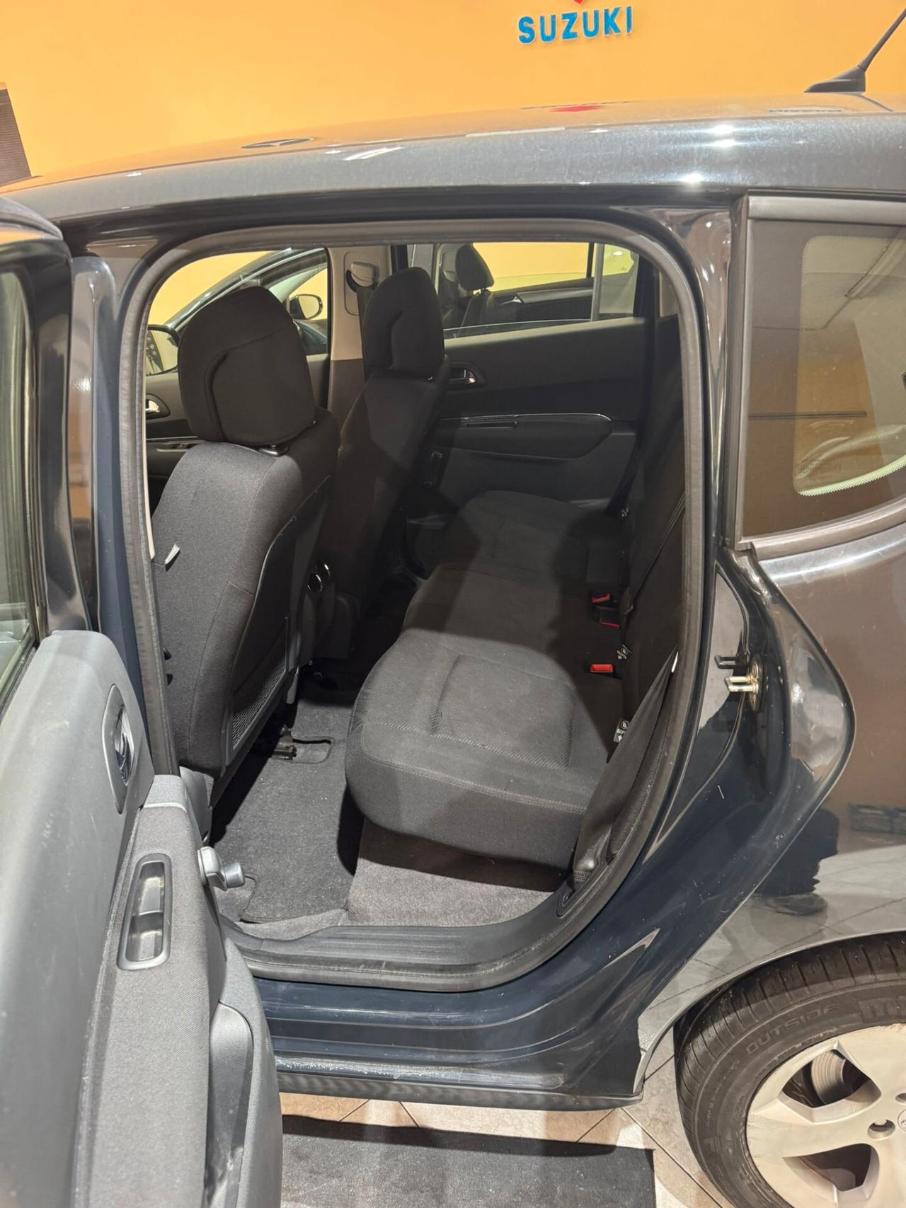 Peugeot 3008 1.6 HDi 112CV Tecno