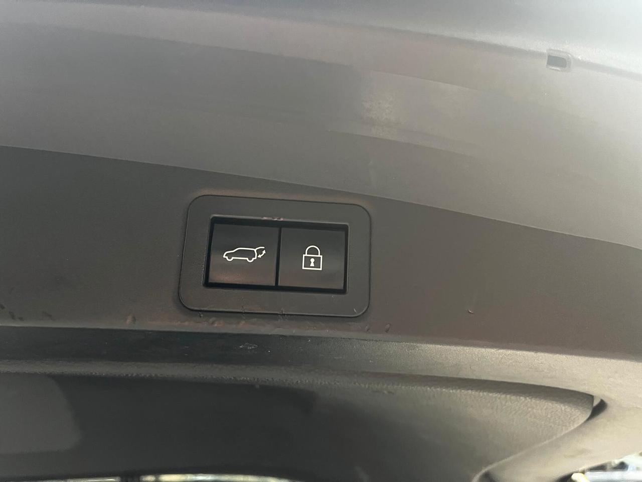 Toyota Corolla Touring Sports 2.0 Hybrid Business