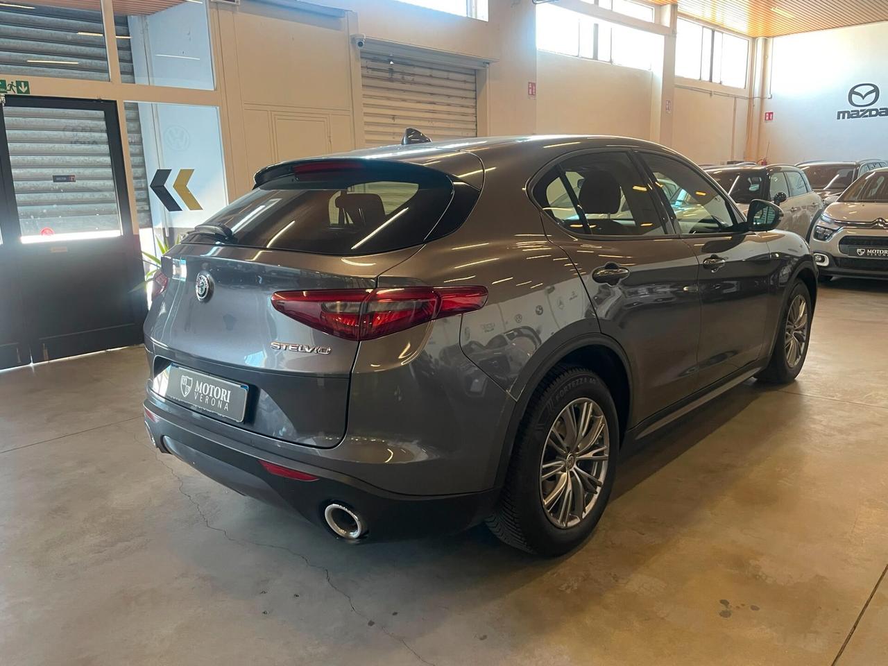 Alfa Romeo Stelvio 2.2 Turbodiesel 160 CV AT8 RWD Business