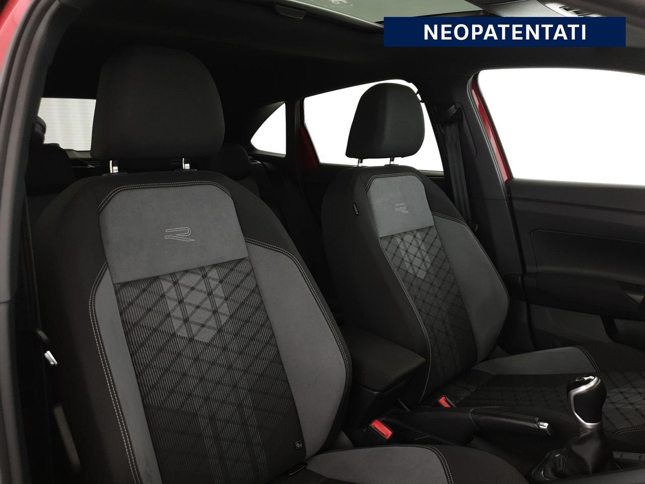 Volkswagen Taigo 1.0 tsi r-line 110cv