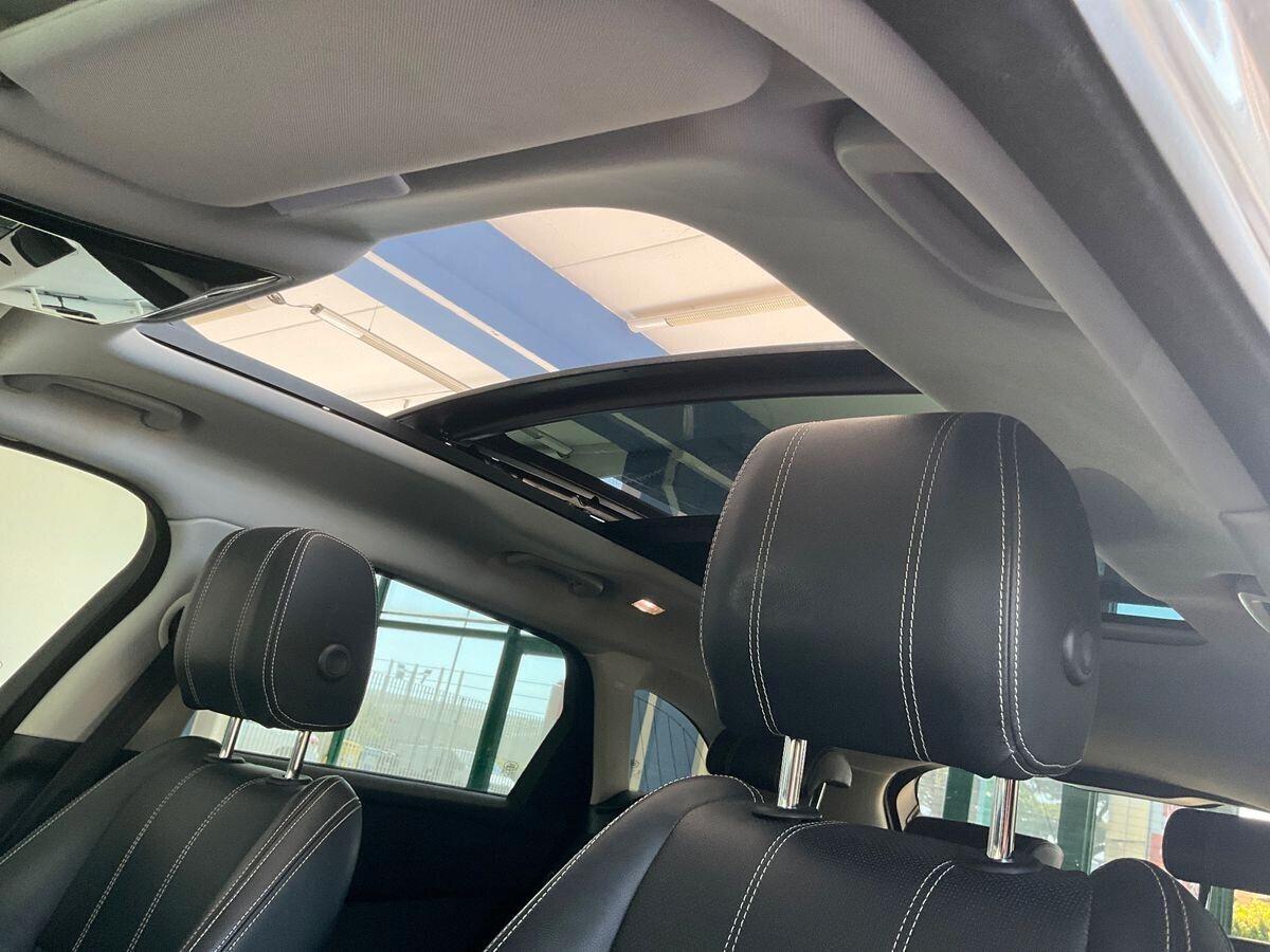 Land Rover Range Velar 2.0D I4 240 CV SE DYNAMIC