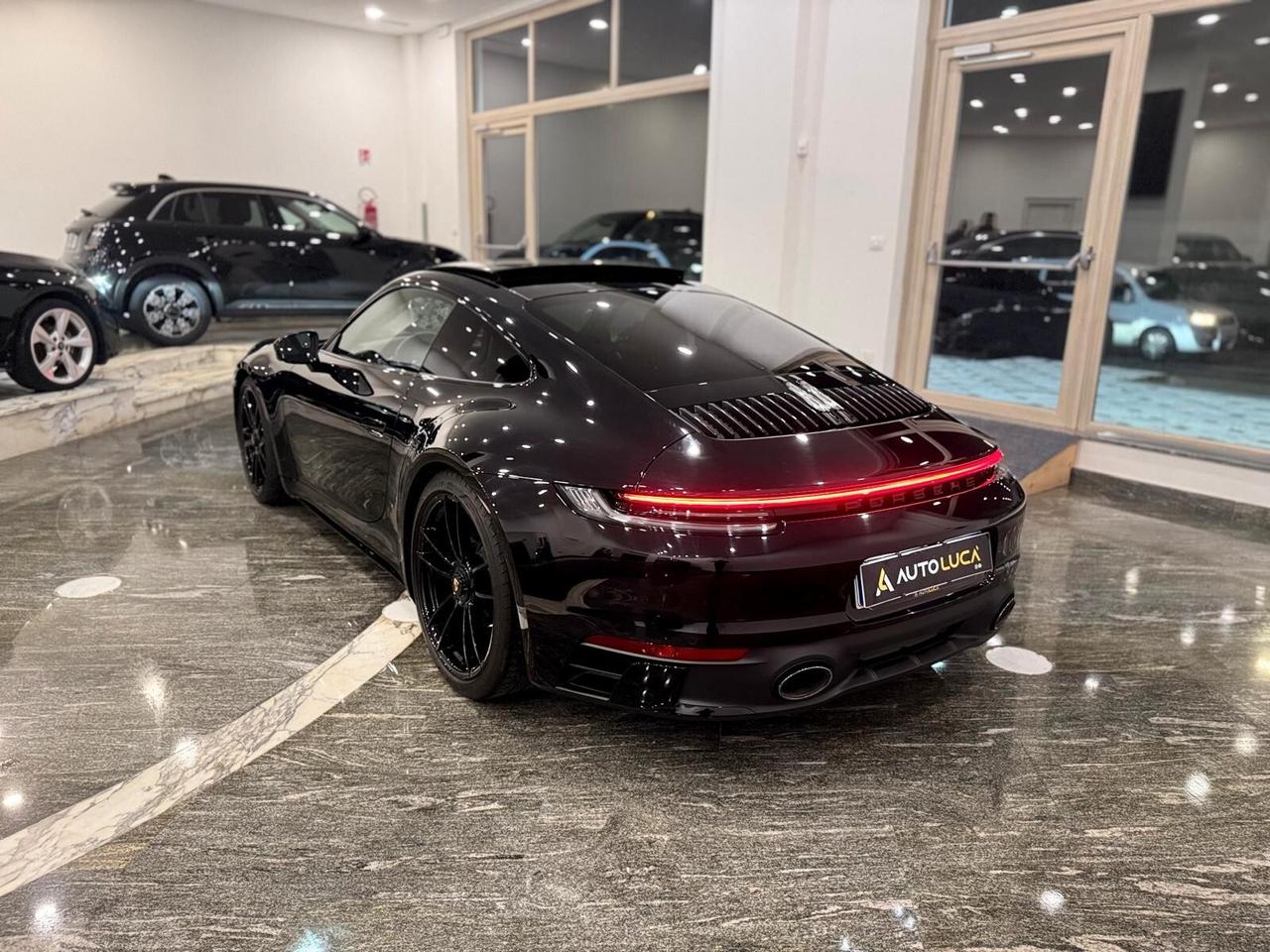 Porsche 911 Carrera 4 GTS
