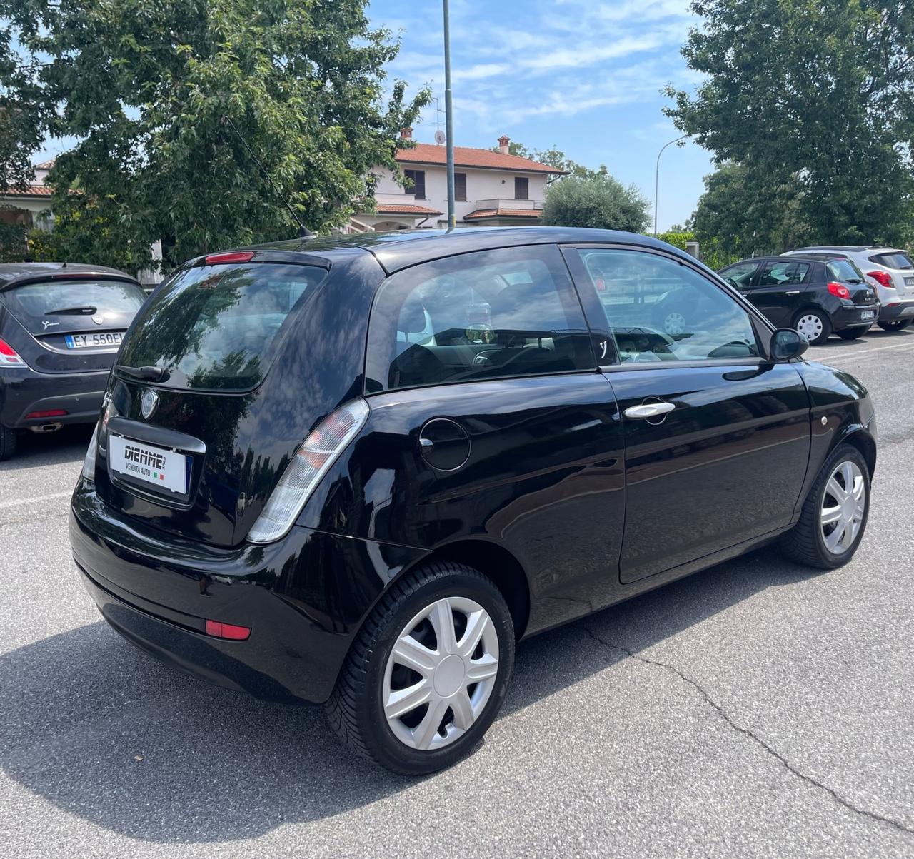 Lancia Ypsilon 1.2 Argento