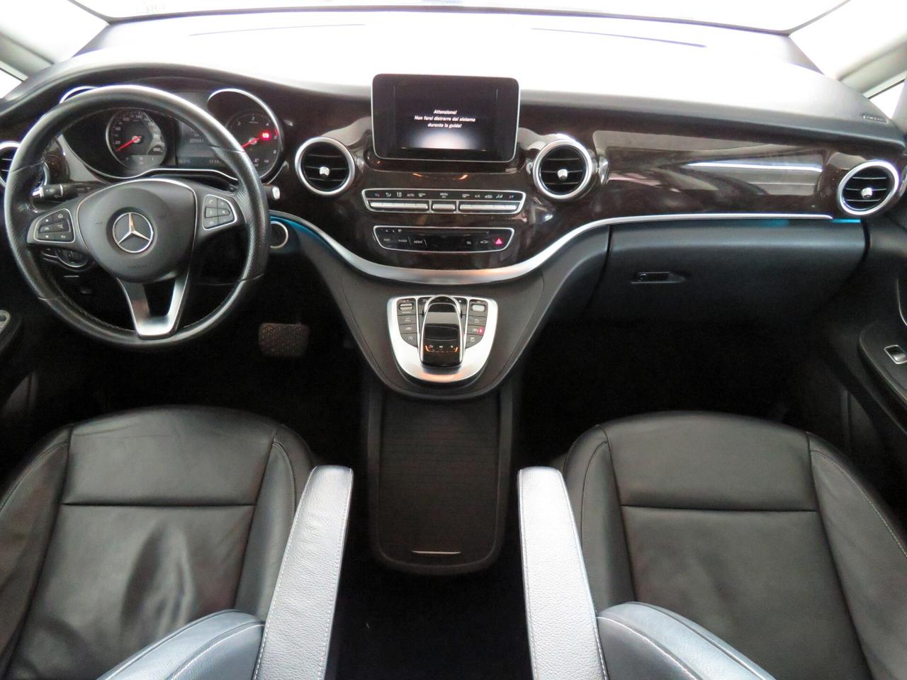 Mercedes-benz V 220 d Automatic 4Matic Premium Long