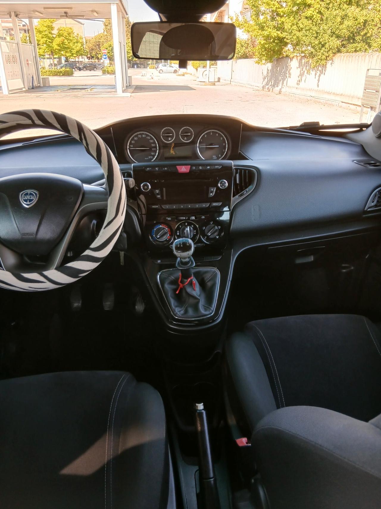 Lancia Ypsilon 1.2 69 CV Diva