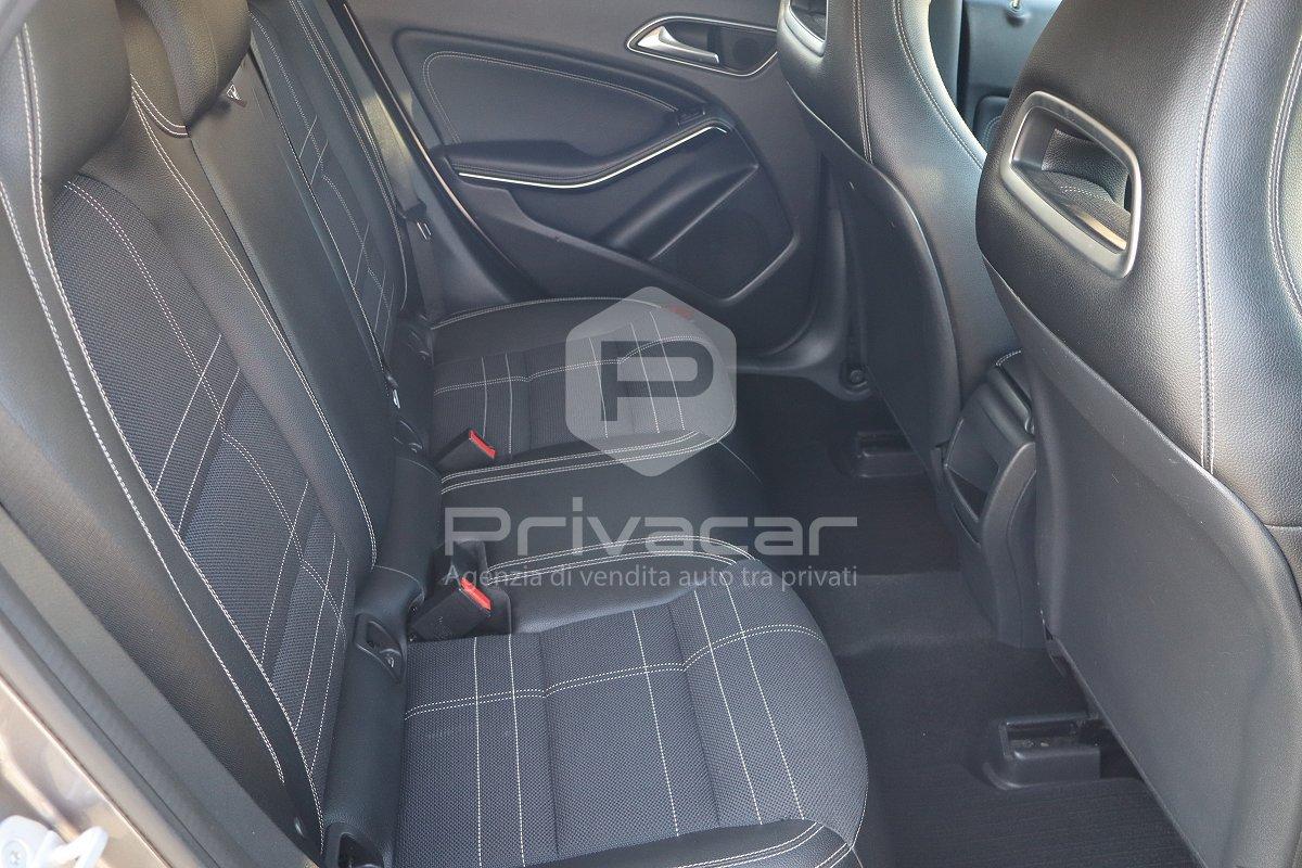 MERCEDES CLA 180 d S.W. Automatic Premium Dark Night