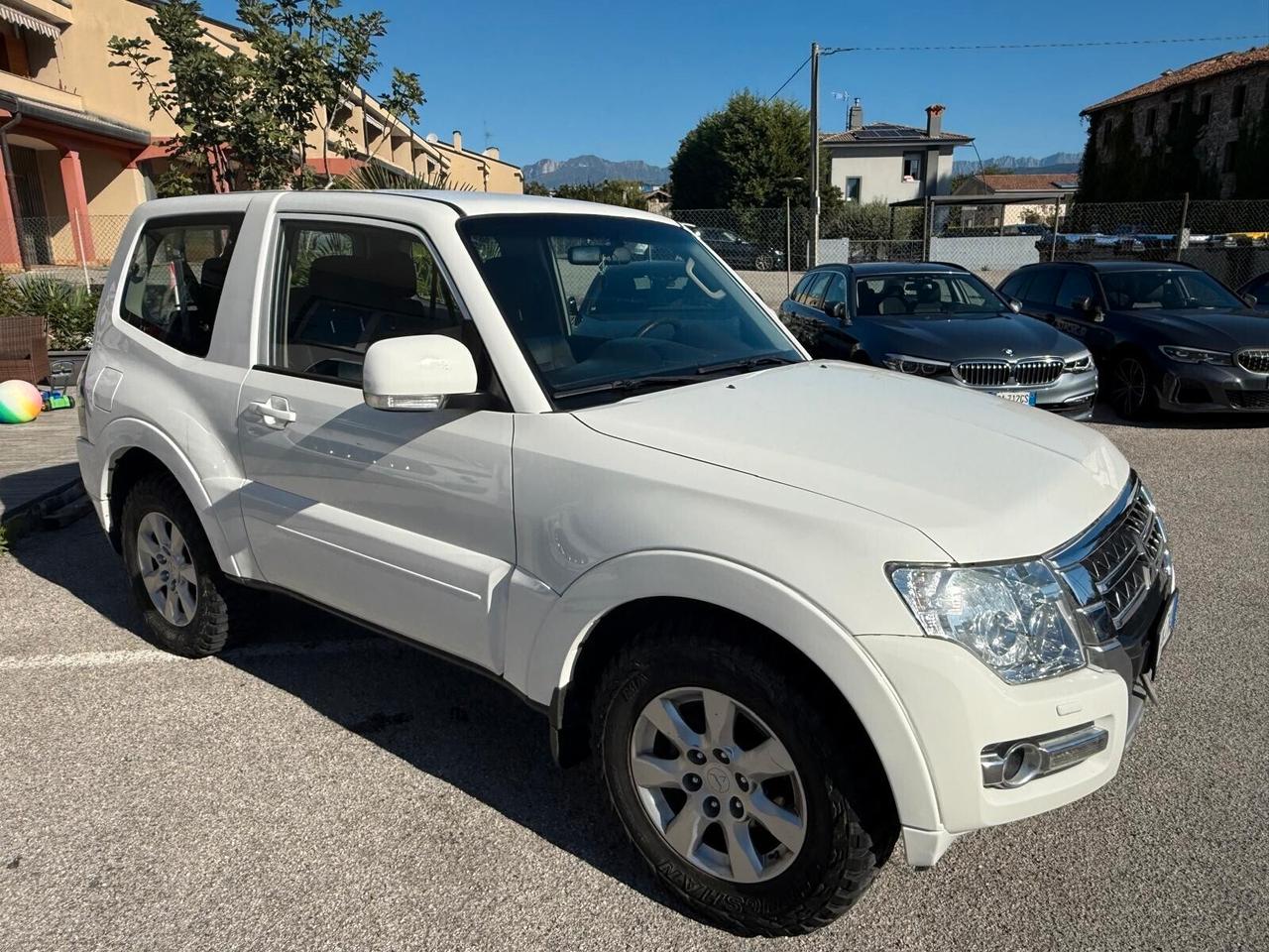 Mitsubishi Pajero 3.2 DI-D 16V aut. 3p. Involve DPF