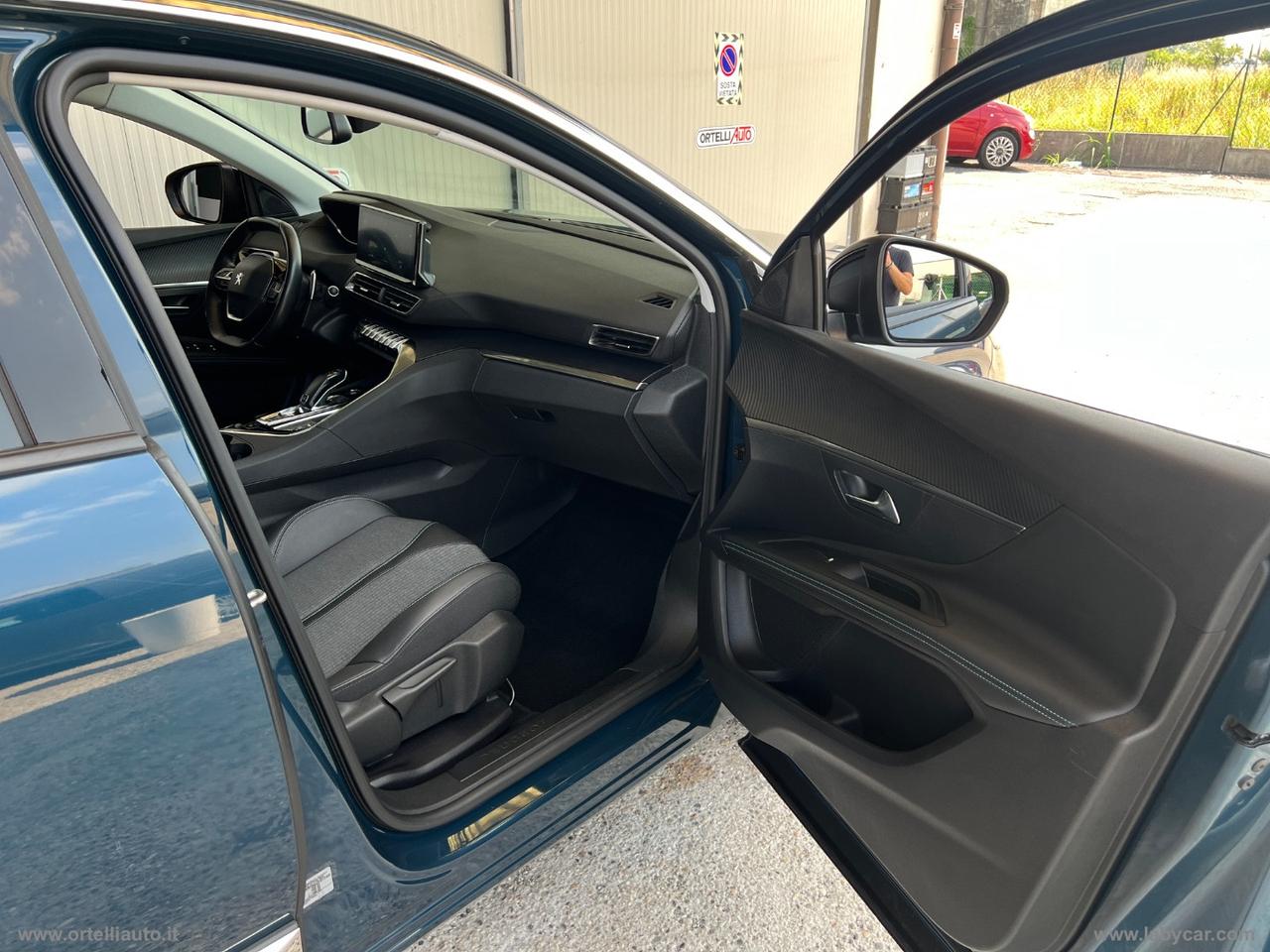 PEUGEOT 3008 PureTech Turbo 130 S&S EAT8 Allure IVA DEDUCIBILE