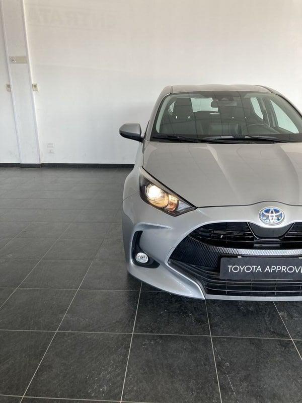Toyota Yaris Hybrid Active MY22