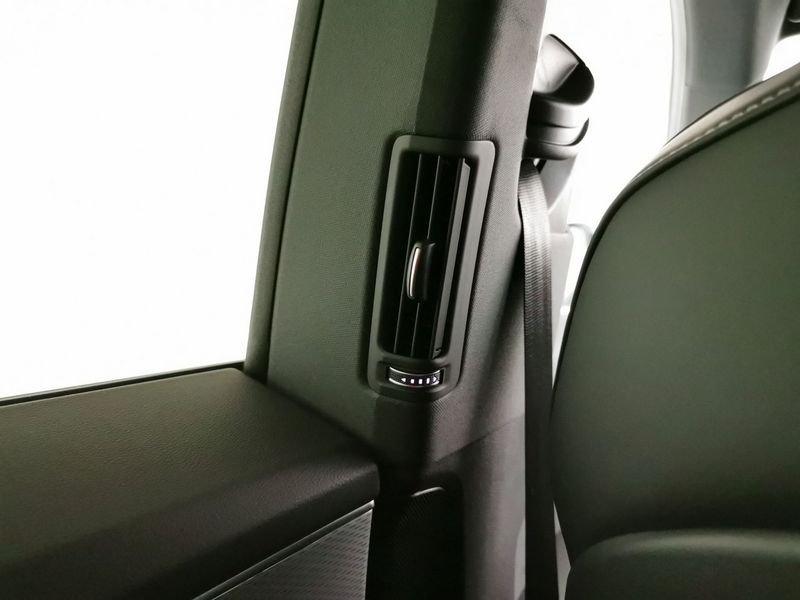 Audi Q8 RS 4.0 mhev 48V performance 640cv tiptronic