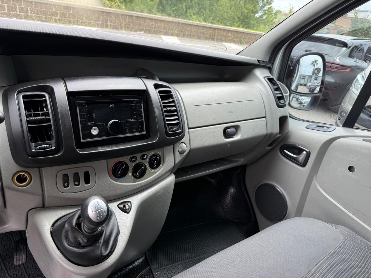 Renault Trafic 1.9 dCi 9 POSTI VETTURA