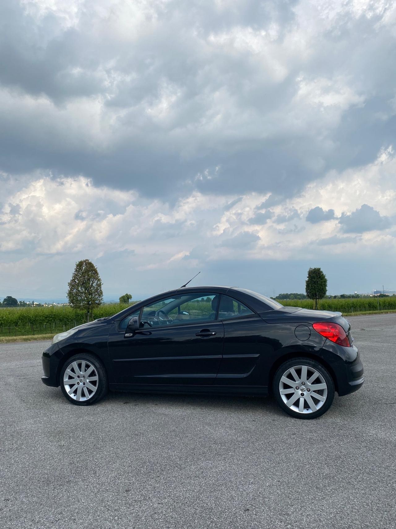 Peugeot 207 1.6 VTi 120CV CC Féline