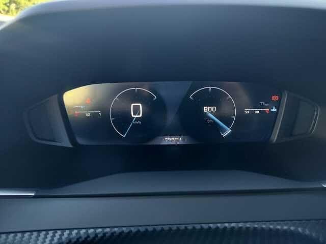 Peugeot 2008 PureTech 100 S&S Allure *KM Ø*