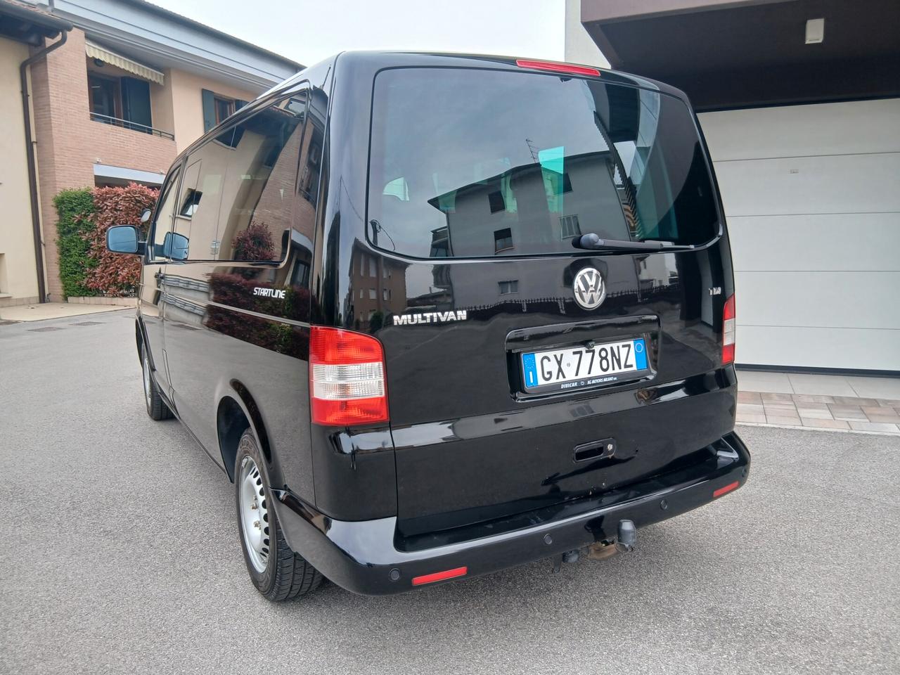 Volkswagen Multivan 2.5 TDI/130CV Startline + Gancio Traino