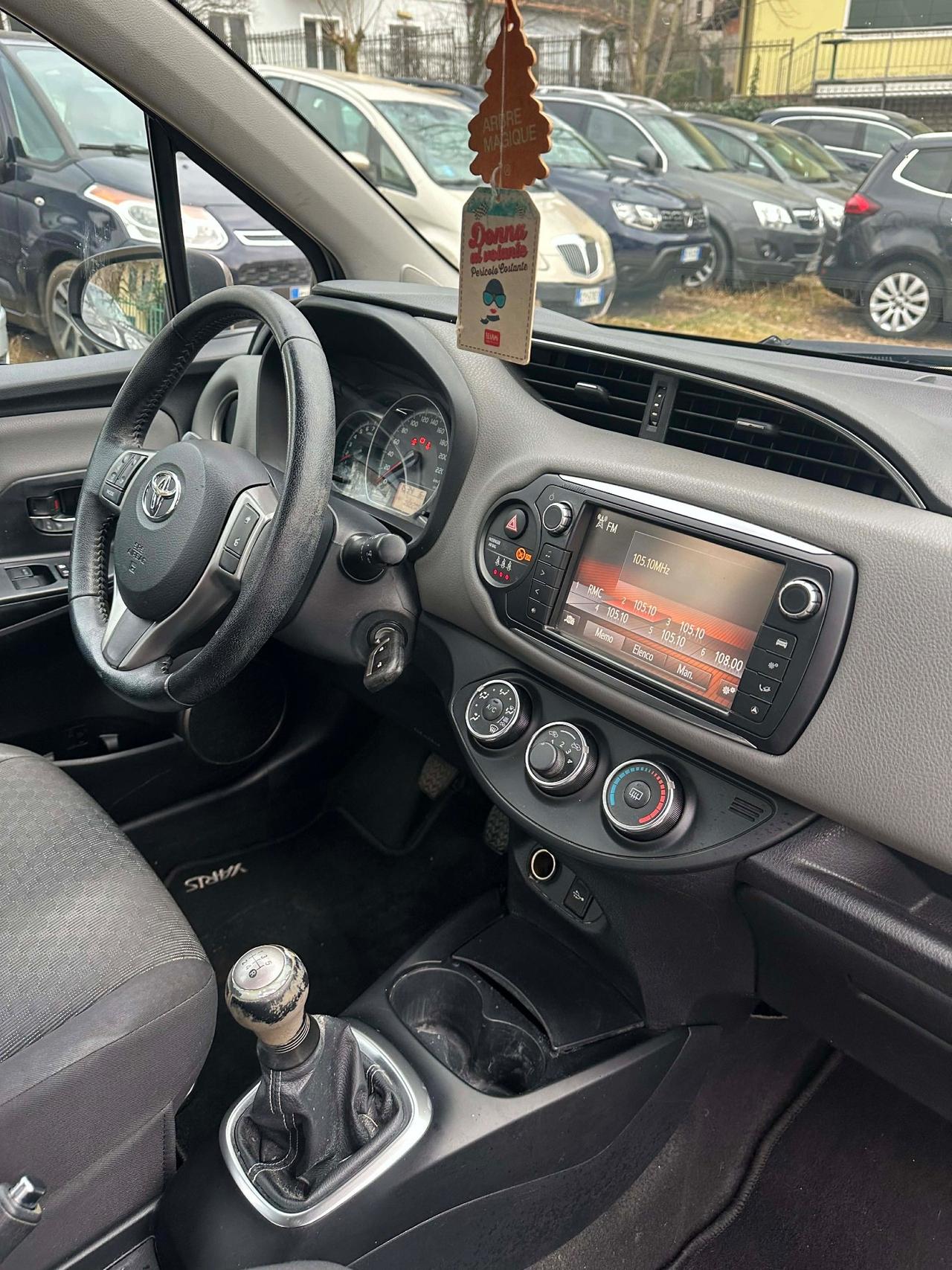 Toyota YARIS 1.0 5P ACTIVE NEOPAT KMCERT GARANZ