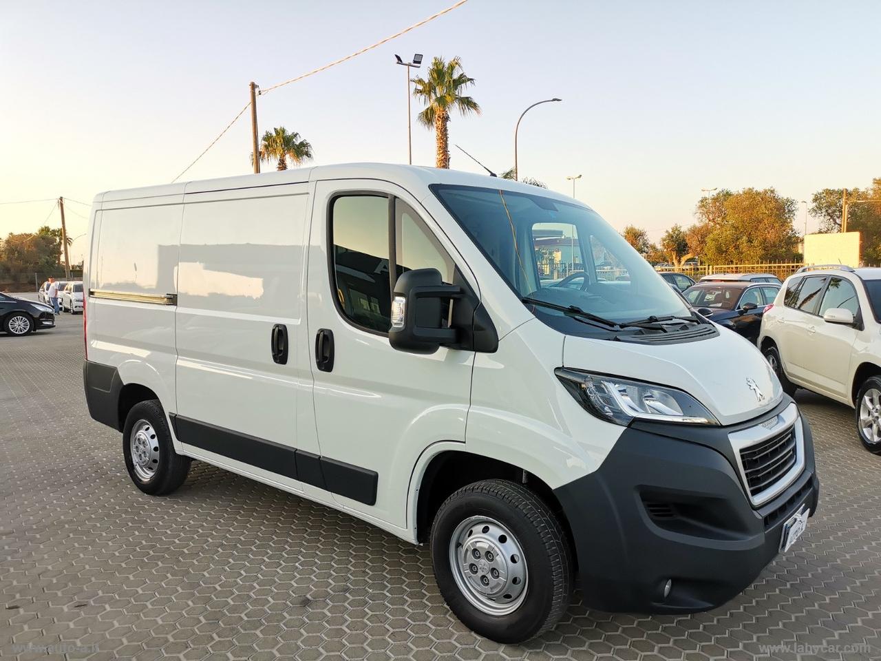 BOXER 2.0 BLUEHDi 130CV FURGONE TETTO BASSO