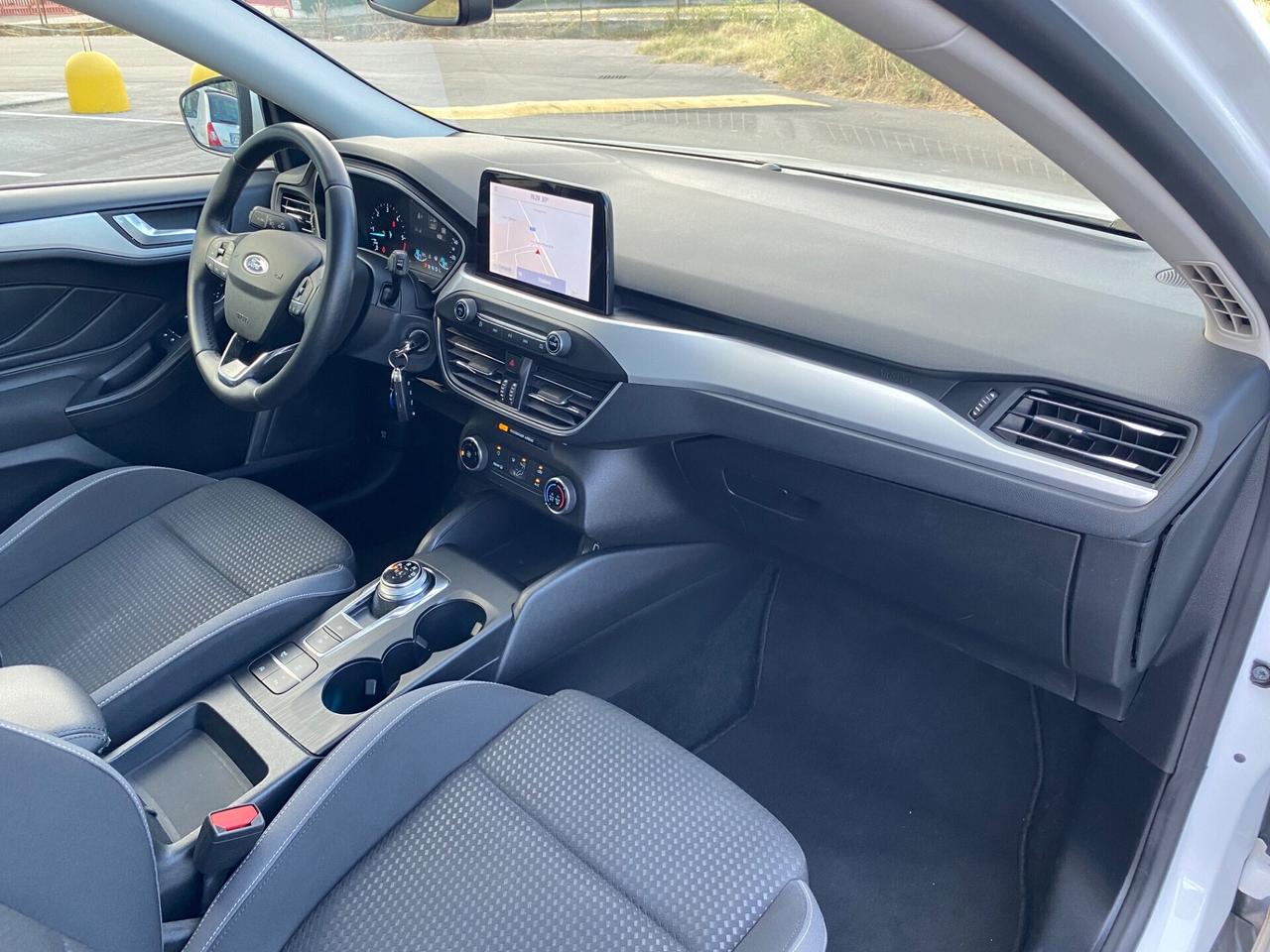 Ford Focus Berlina 1.5 120 CV automatico 5p. Business Co-Pilot