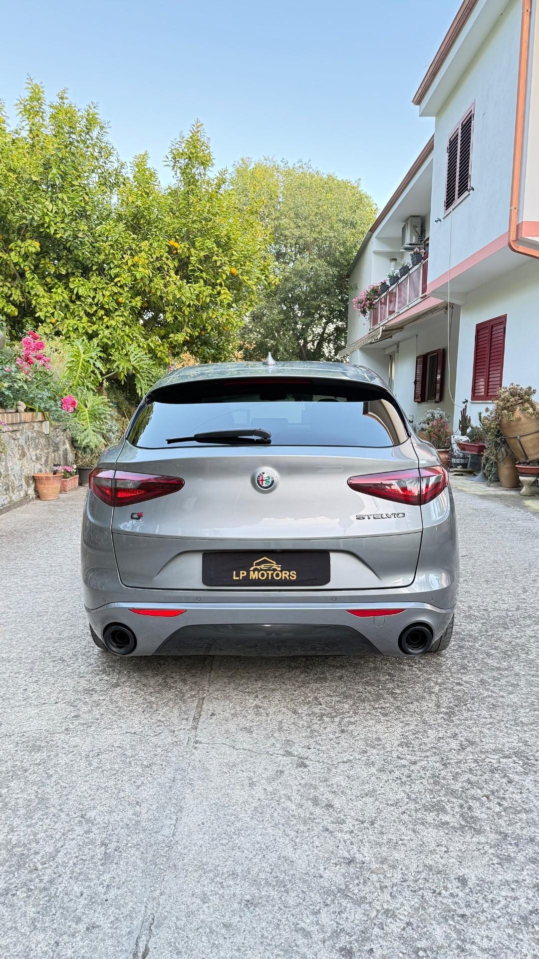 Alfa Romeo Stelvio 2.2 Turbodiesel 210 CV AT8 Q4 Veloce