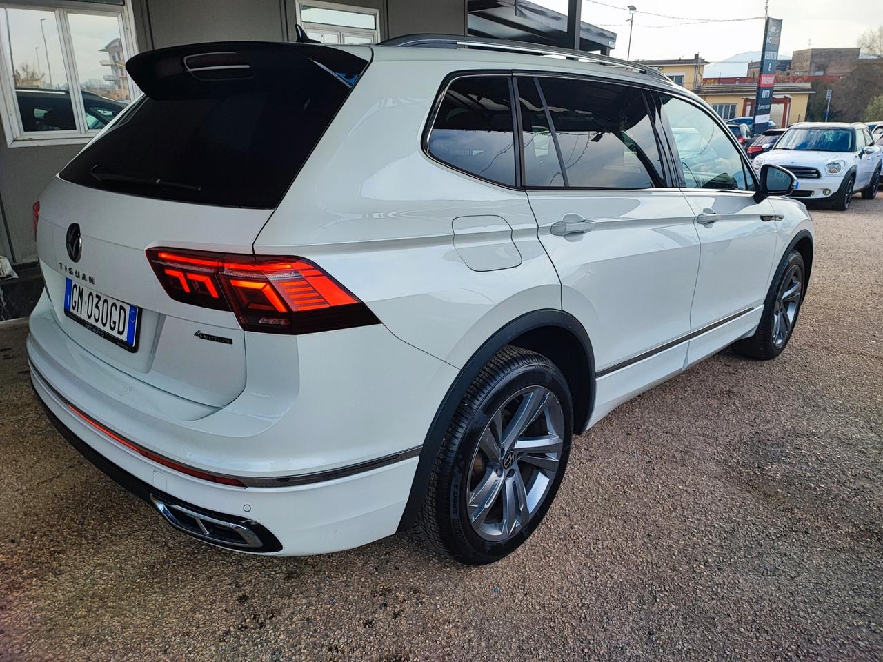 Volkswagen Tiguan Allspace 2.0 TDI 200 CV SCR DSG 4MOTION R-Line