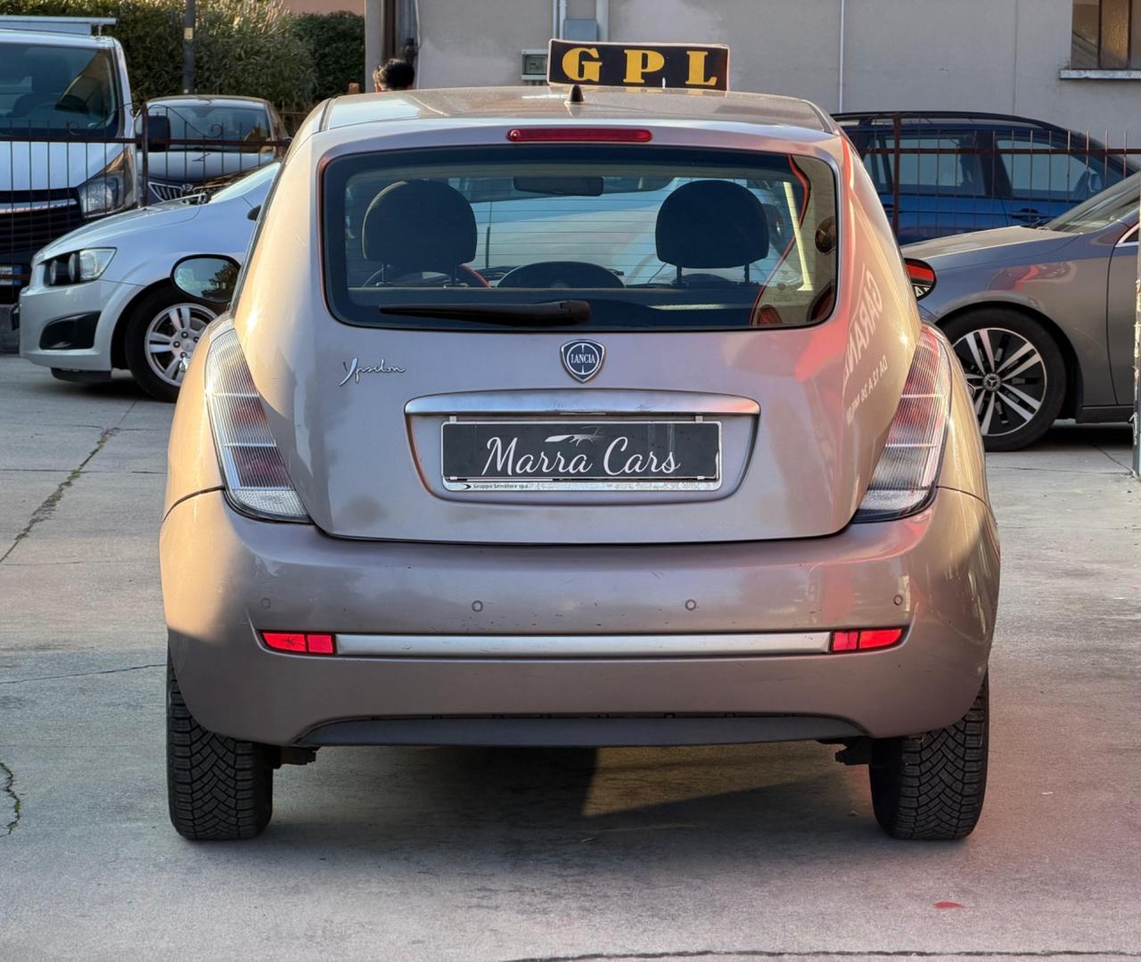 Lancia Ypsilon 1.4 Argento Ecochic GPL