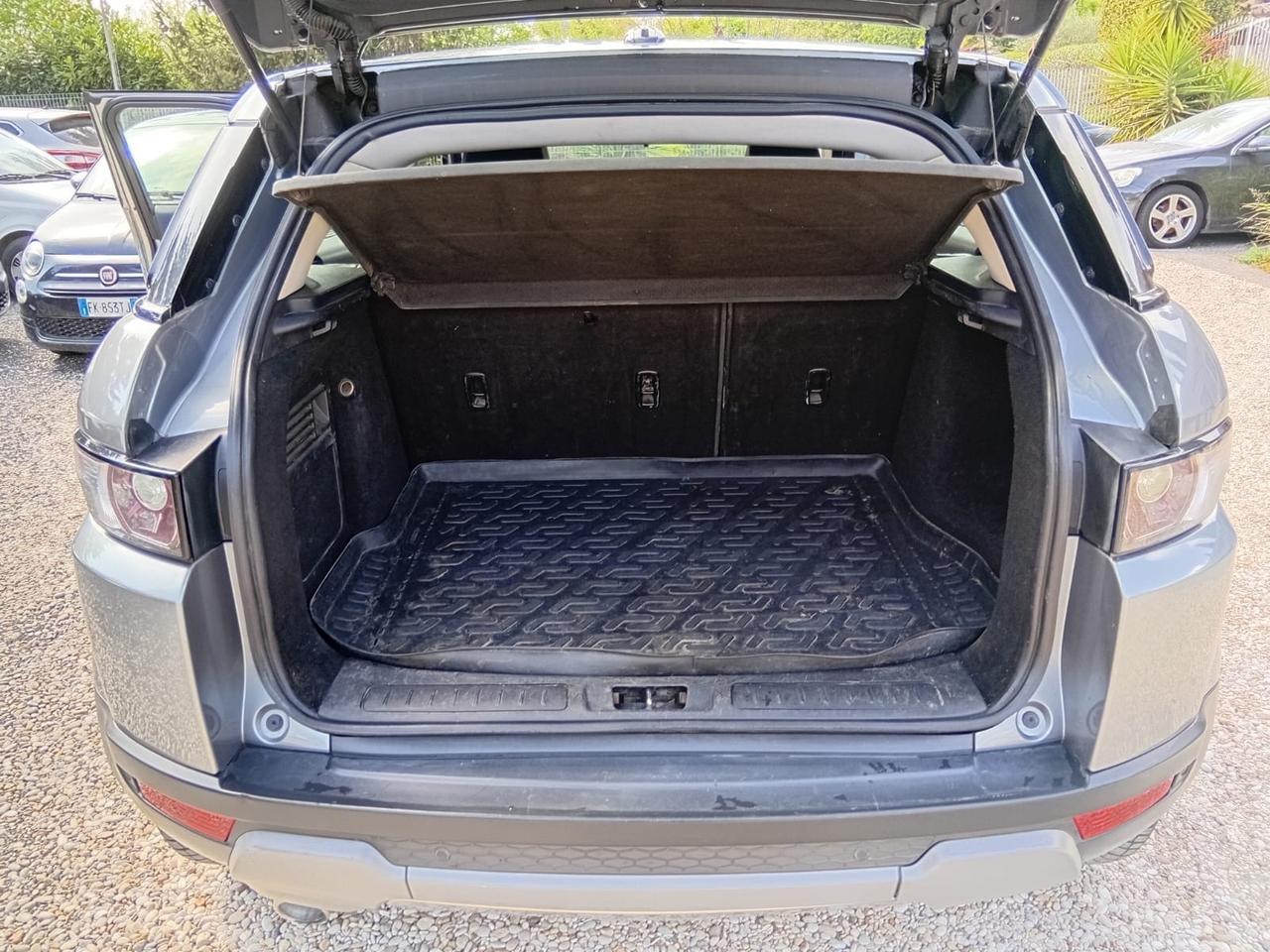 Land Rover Range Evoque 2.2 TD4 5p. Pure